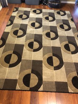 Nice carpet is used and the side 7’20 x 11’2 In Great Condition 