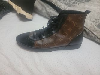 Louis Vuitton Sneakers Size 8 Woman for Sale in Houston, TX - OfferUp