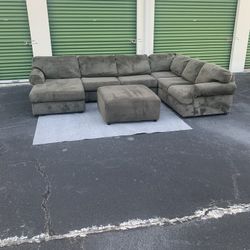 Large Premium Green Sectional Local Delivery 