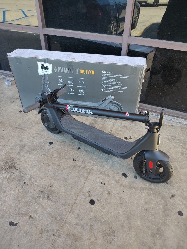 Scooter Phantom A10 🛵