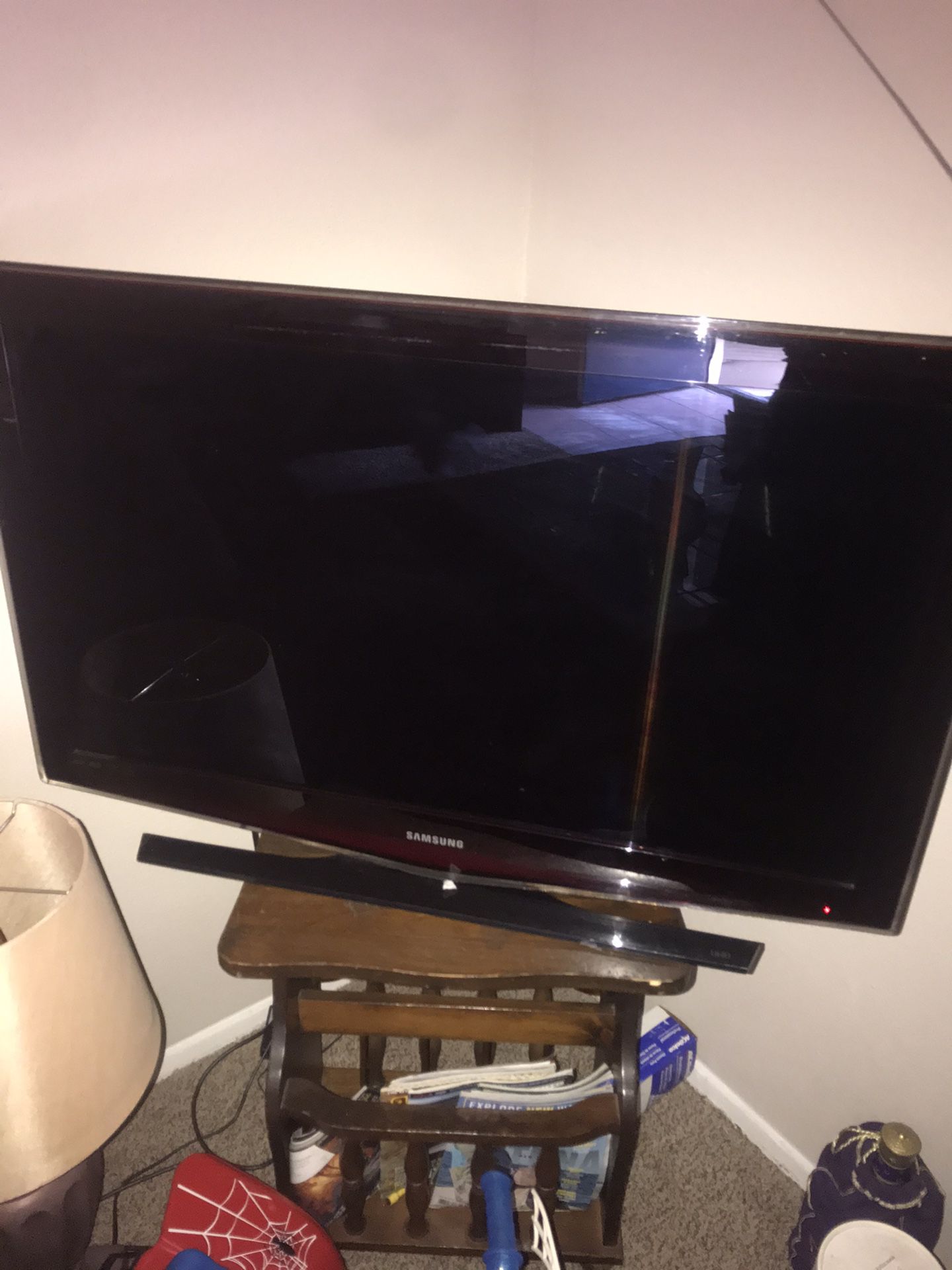 40 inch Samsung HD tv with remote
