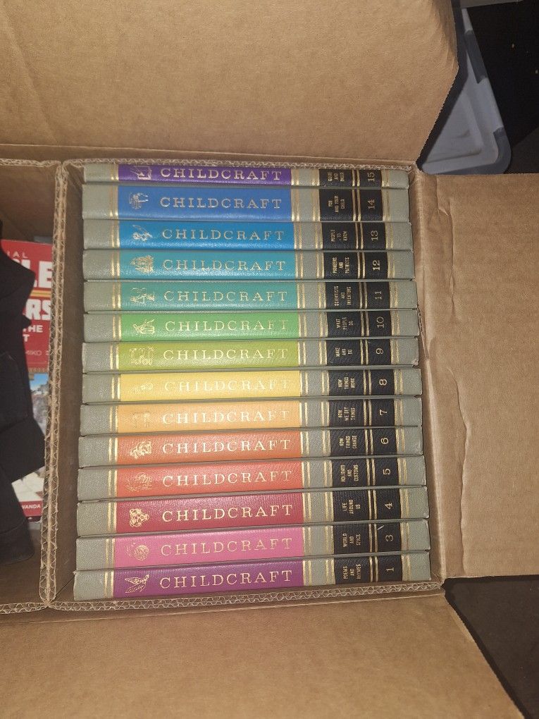 1964 Childcraft Books. Good Condition.