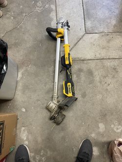 DEWALT Cordless Trimmer-For Parts