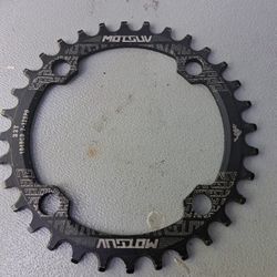MOUNTAIN BIKE FRONT SPROCKETS LIKE NEW
