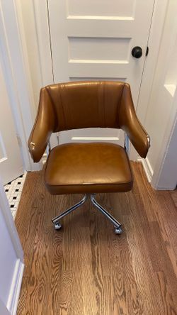 Vintage Tan Leather Chair