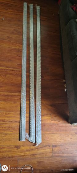 Metal edge slutter