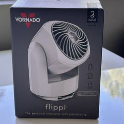Vornado Flippi Small Personal  Circulator Fan