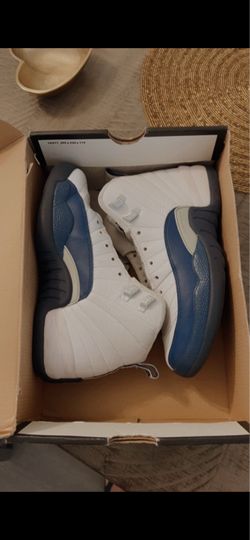 Size 5y Boys Jordan retro 12s