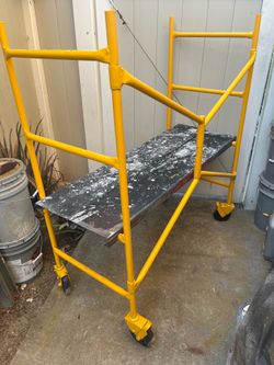 Scaffolding for painting or other jobs