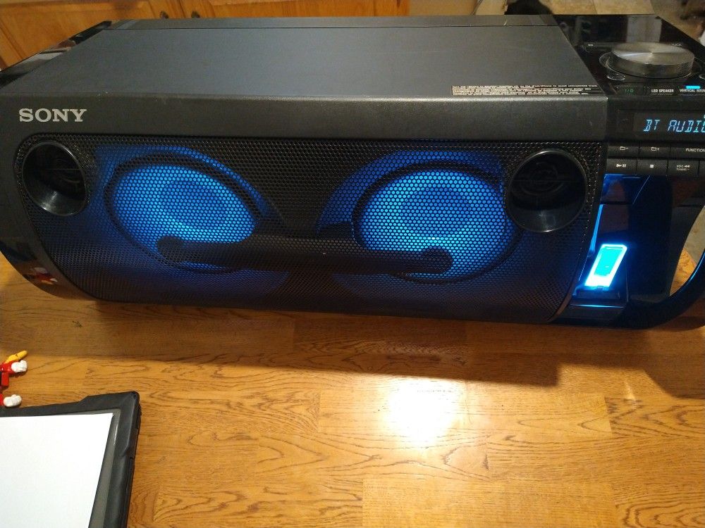 Sony Home Speaker System Docking Station Apple Model RDH-GTK37ip