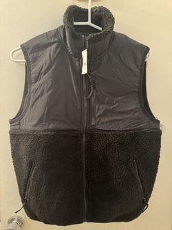 BRAND NEW WITH TAGS NEVER WORN Black and Gray Grey J Crew Zip Up Fleece Lined Vest Size S Small