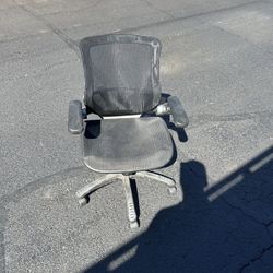Office Chair. Very Comfortable. All Functions Work. 