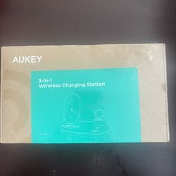 3-in-1 Wireless Charging Station