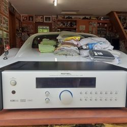 Rotel Pre-amp Rsp 1068