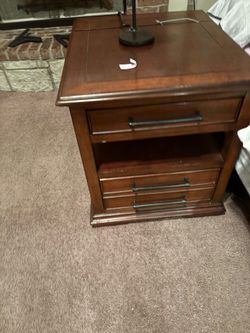 Pine wood end table