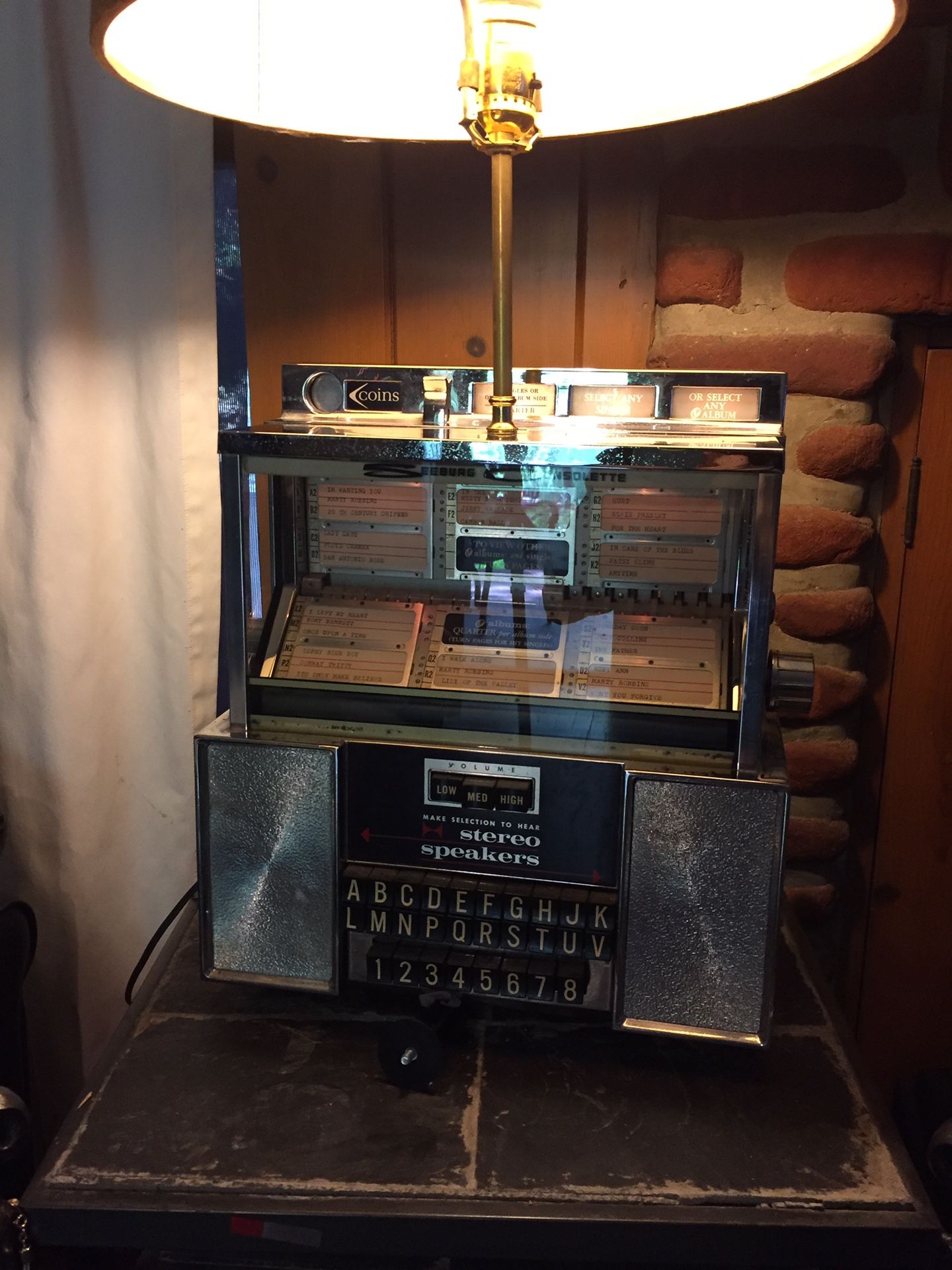 Juke box table lamp