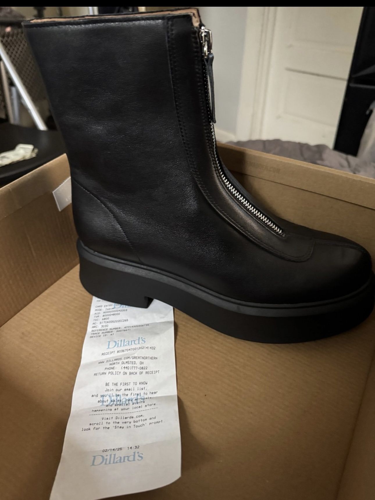  Steve Madden Boots With Zipper