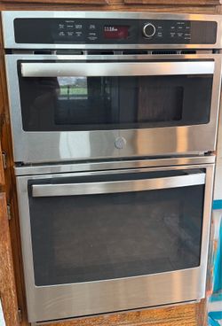 Wall mounted microwave/oven combo