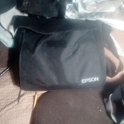 EPSON VS250 PROJECTOR