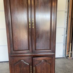 Armoire Cherry Wood Kinkaid Quality  Furniture Entertainment Center or use as a bar corner