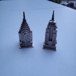 New York Style Salt & Pepper Shaker Set
