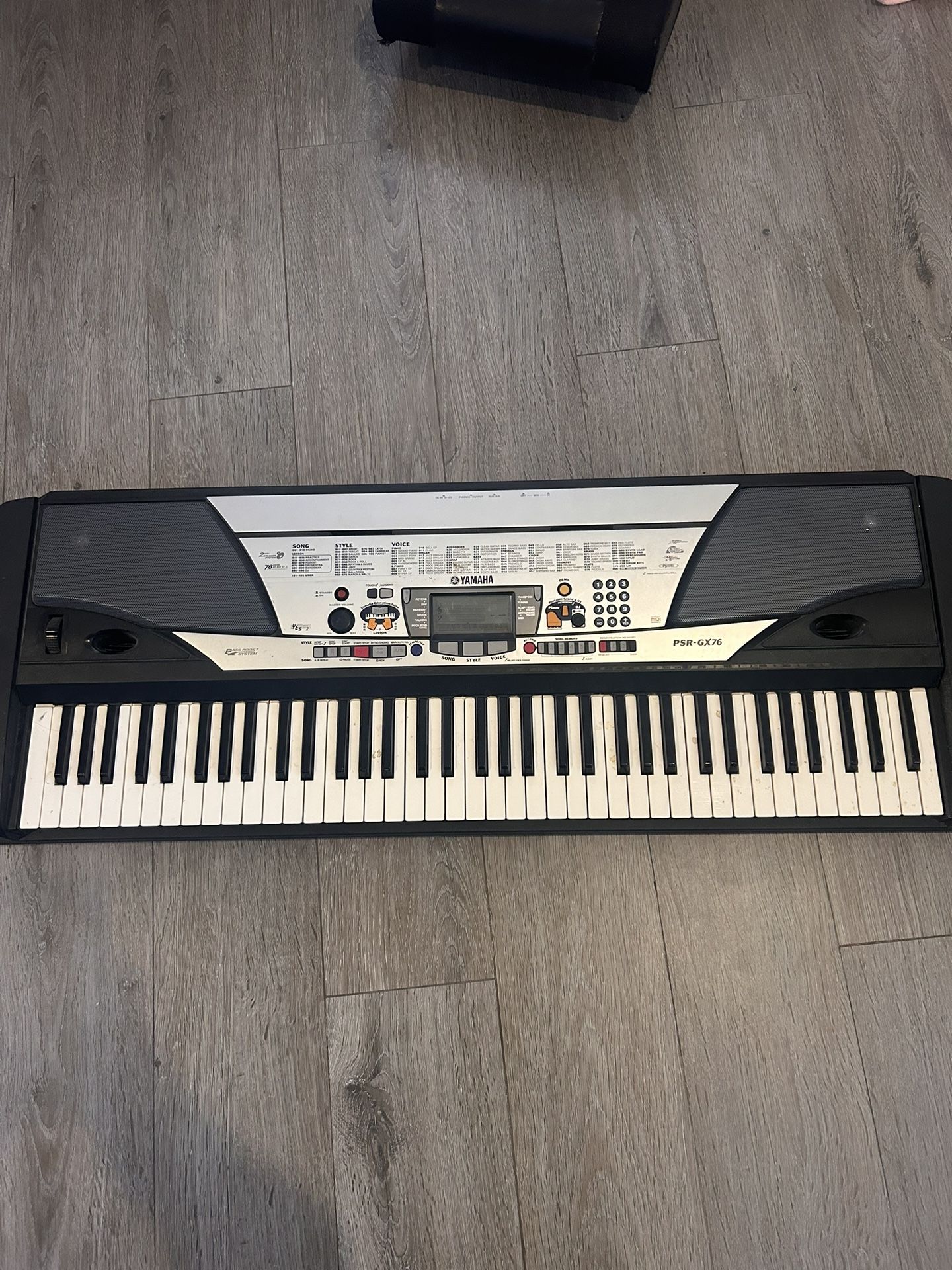 yamaha psr gx76