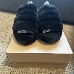 Ugg Slides Size 9