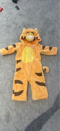 Winnie the Pooh tigger costume