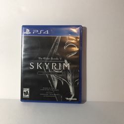 The Elder Scrolls V Skyrim Special Edition Playstation 4 Game w/Map Insers