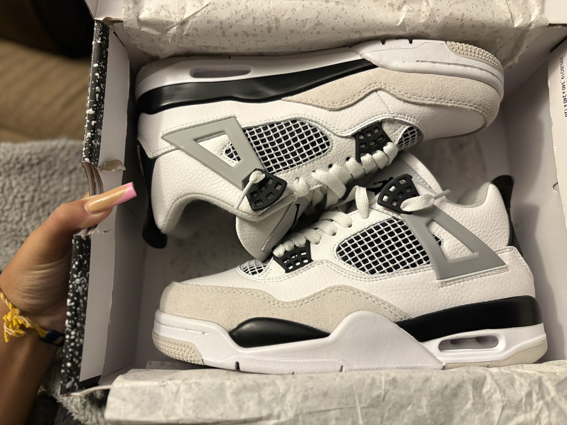 Women's 9.5 Sneakers