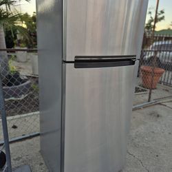 Apartment Size Fridge In Great Condition $230