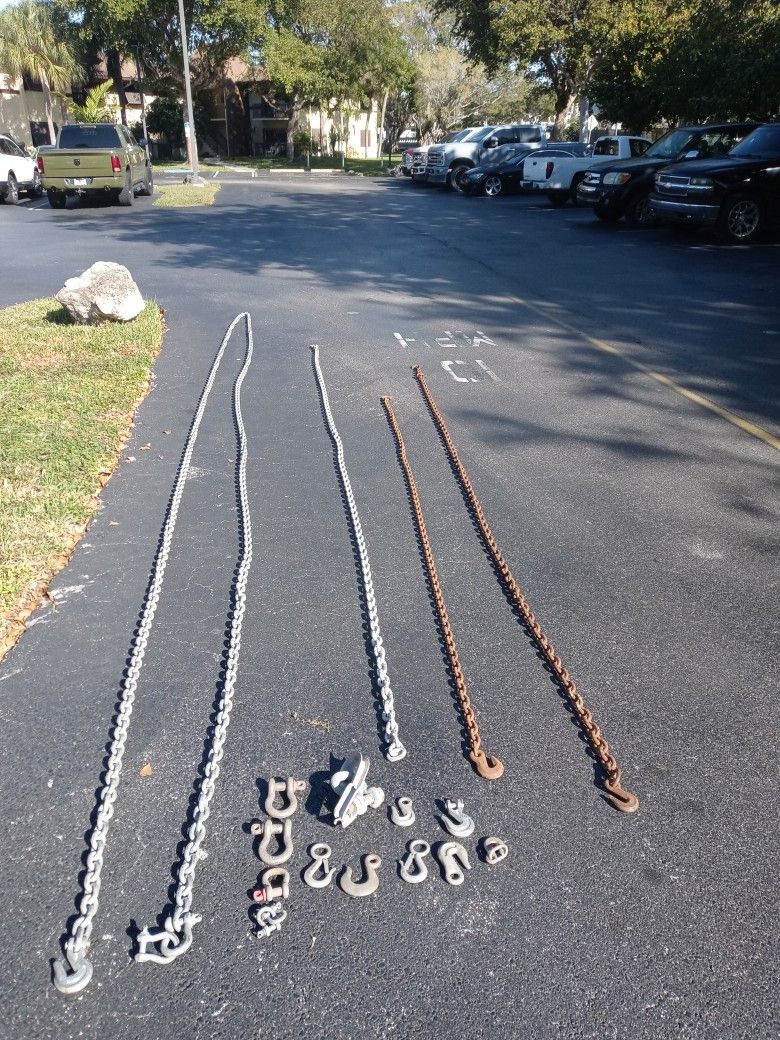 Four Heavy Duty Chains And Assorted Shackles