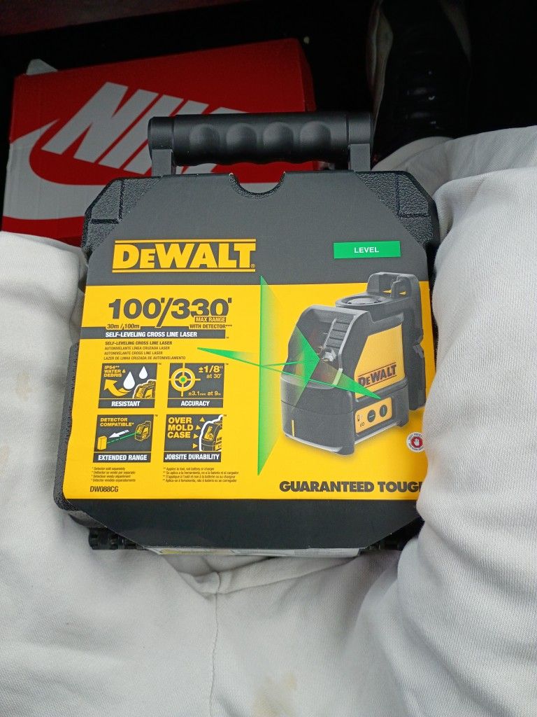 100 330 dewalt Laser
