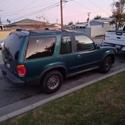 1998 Ford Explorer