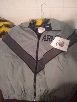 Grey army lightweight jacket with zipper..men or women