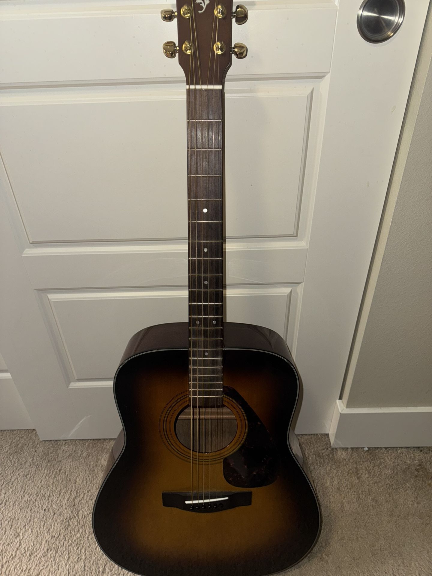 Guitar - Yamaha F335