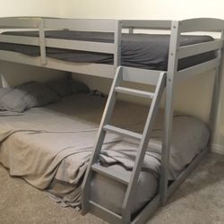 Twin Over Full Floor Bunkbed Set