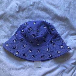 Y2K purple bucket hat with black and white yin yang design