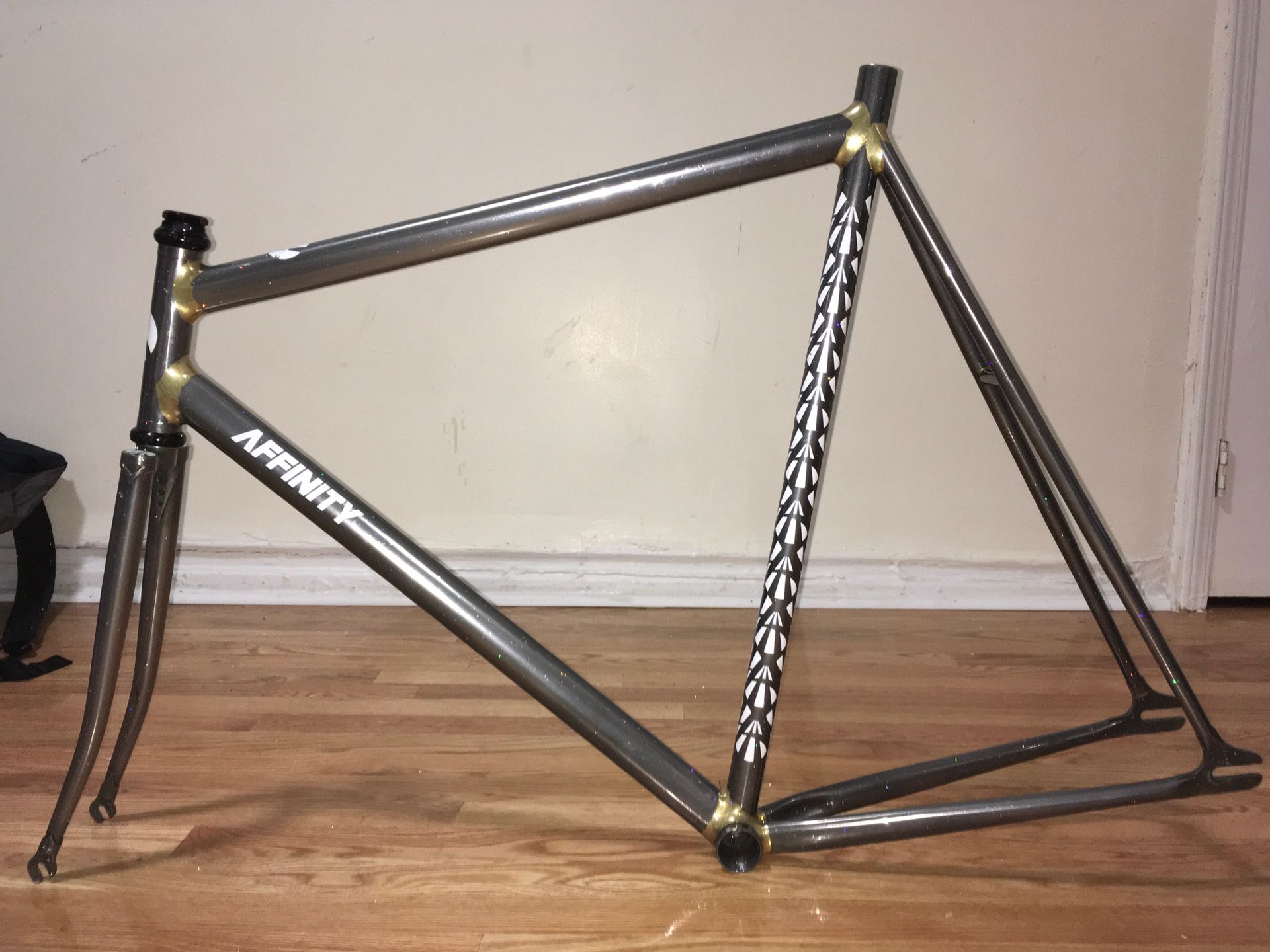 パーツ affinity cyecles LO PRO 1Oth Anniversary 10th anniversary one time brazed Lo pro next year marks
