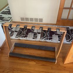 7 guitar stand wood