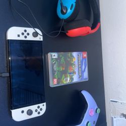 Nintendo Switch OLED, Mic And Wireless Candy Con Controller
