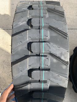 SKIDSTEER/BOBCAT TIRES