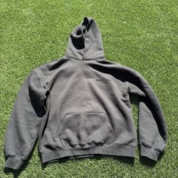 Essentials Size Large