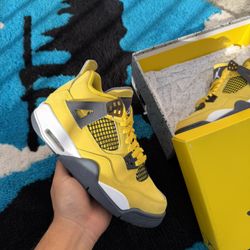 Jordan 4 Lightning 