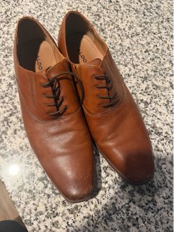 Dress shoes