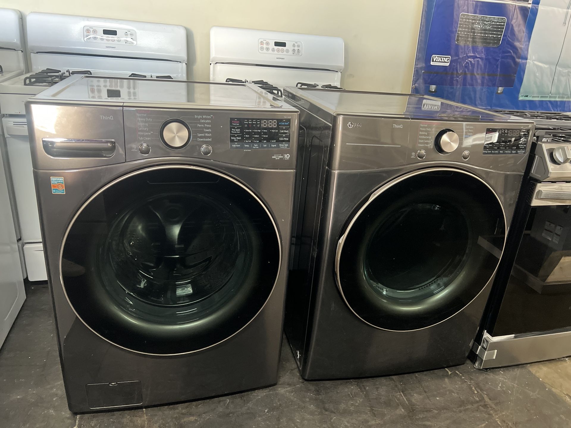 LG HE FRONT LOAD WASHER AND GAS DRYER SET BOTH WITH STEAM 