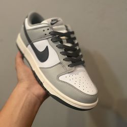 Nike Dunk Low Smoke Grey