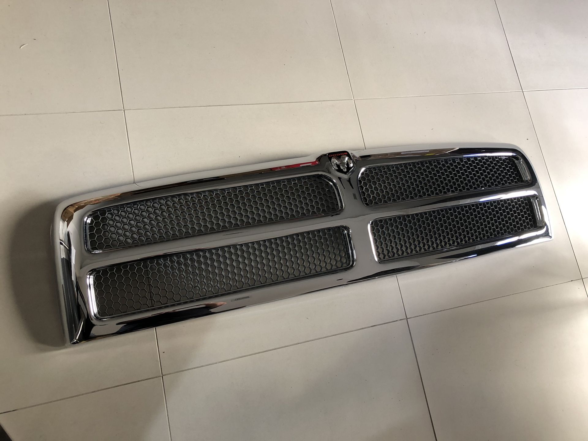 94-01 Dodge Ram chrome grill grille with emblem NEW