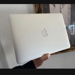 2017 MacBook Air 13in