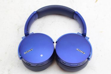 Sony Extra Bass Bluetooth Wireless Headphones MDR-XB950BT